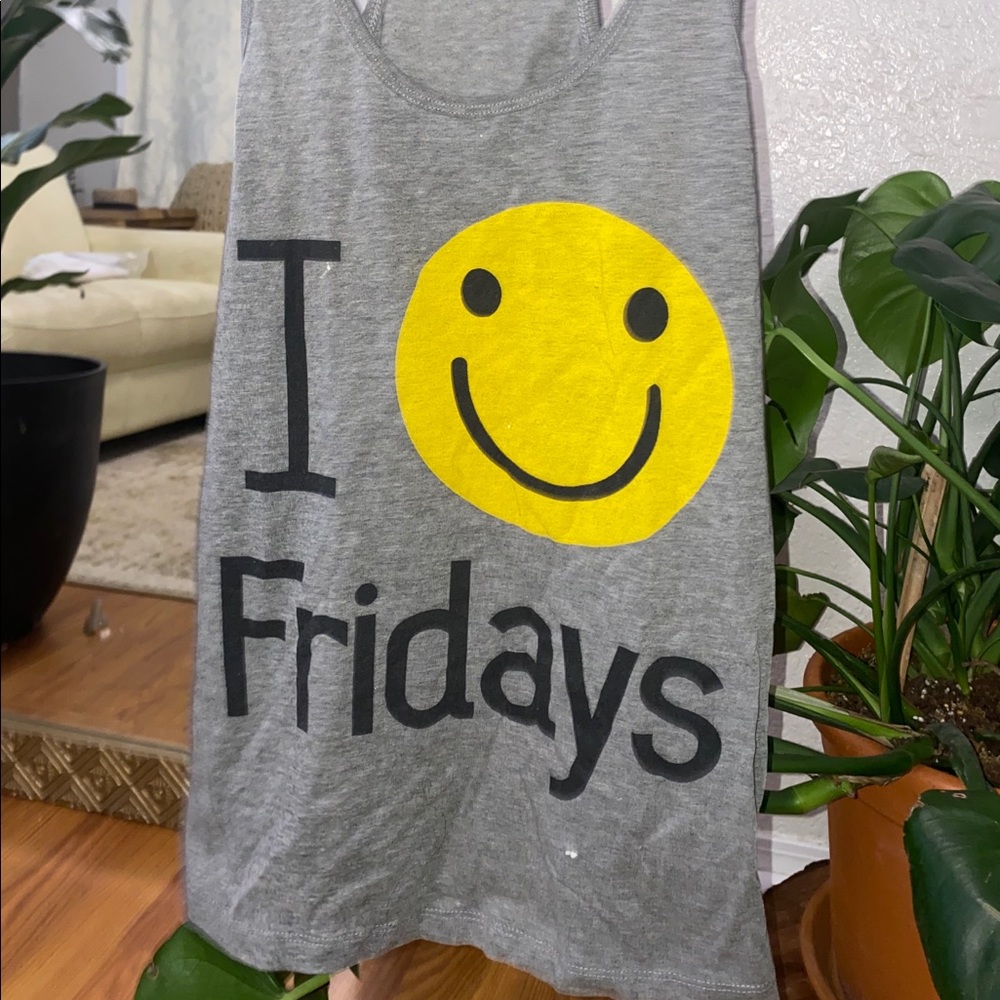 I 🙂 Fridays tank top 🌶🌶